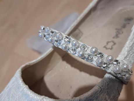 Balerínky slavnostné, 36