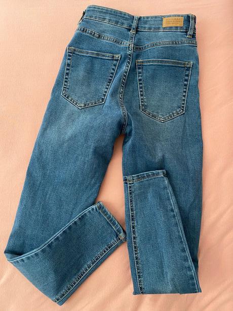 High waist džínsy, pull&bear,34