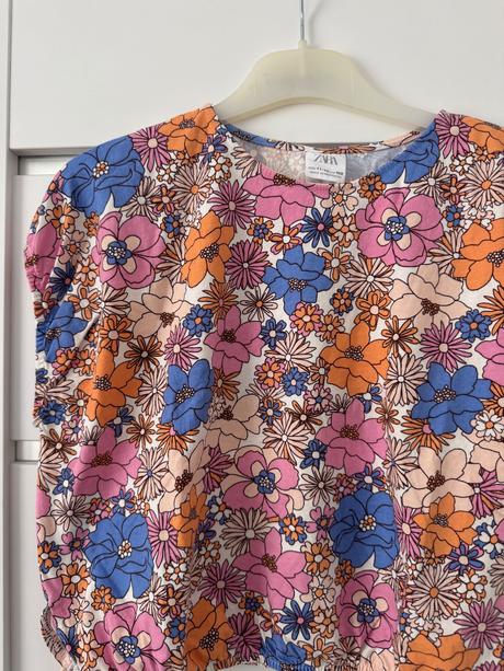 Kvietkove tričko, zara,152
