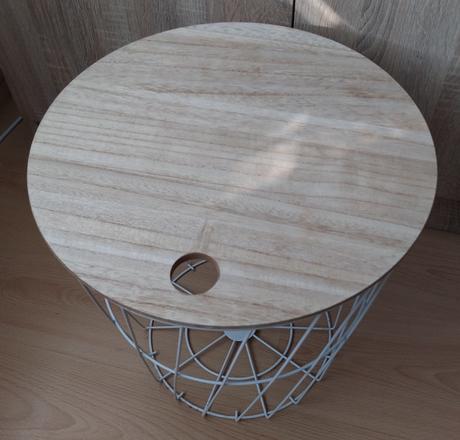 Príručný úložný stolík, 