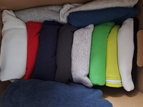 Balík oblečenie, 140–152