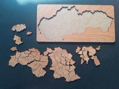 Drevené puzzle okresy slovenska,