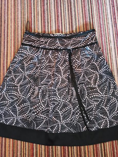 Sukňa, saténová, ľahká, 44, 44