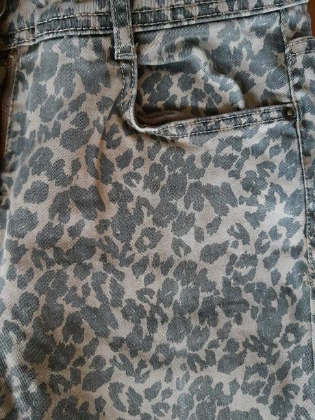 Dievčenské rifle 34, next,34