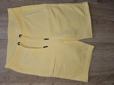 Žlté kratase peak performance, 134