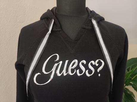 Guess čierna mikina s kapucňou s, s