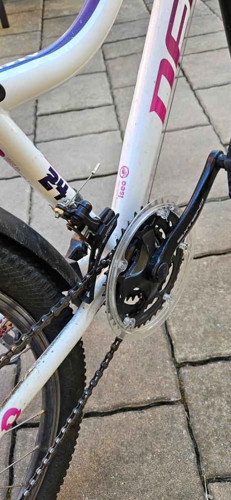 Dievčenský bicykel dema iseo 24", dema,24