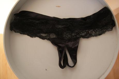 Čierne čipkované tanga l, l