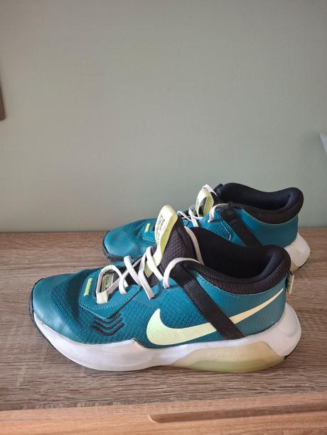 Tenisky na basketbal, nike,37