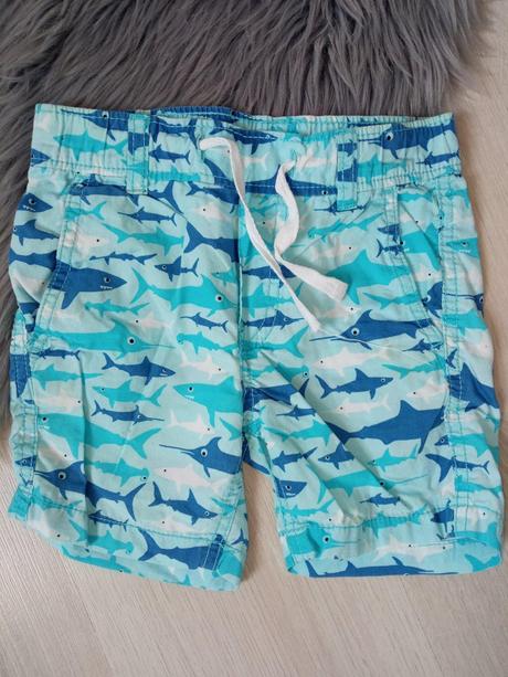 Chlapčenské šortky so žralokmi h&m (98), h&m,98