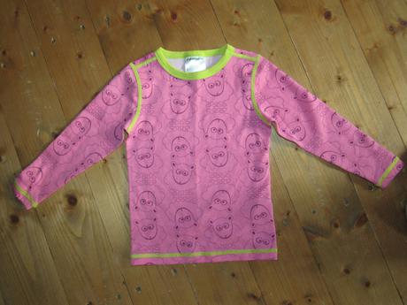 Vlnený nátelník s ovečkami, 98