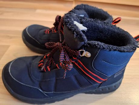 Nepremokave zimne topanky, quechua,38