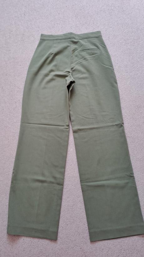 Tenke jarne nohavice, pull&bear,s