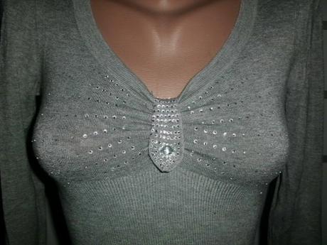 Pletený sveter s kamienkovým dekoltom, xs