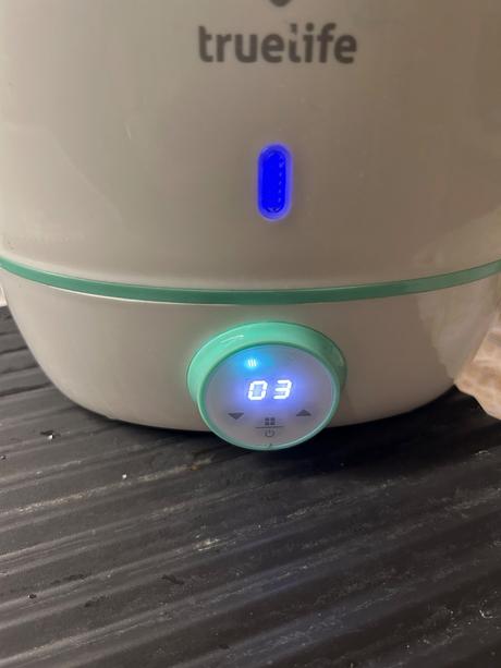 Truelife ohrievač mlieka a príkrmov invio bw doubl, 