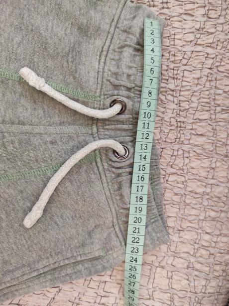 Predám krátke nohavice veľk. 98, f&f,98