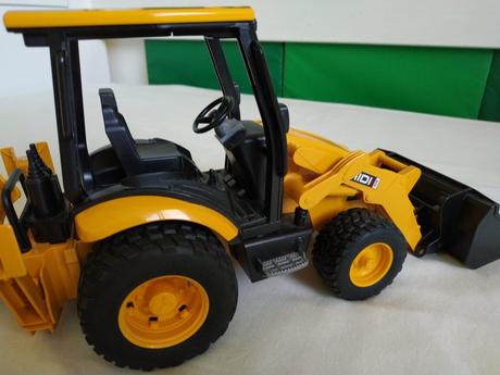 Traktorbager bruder 2427, 