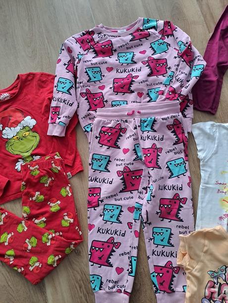 Dievčenský balík 128, 122–134