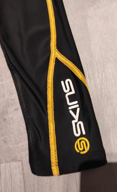 Kompresné legíny skins 134/140 xs, 134