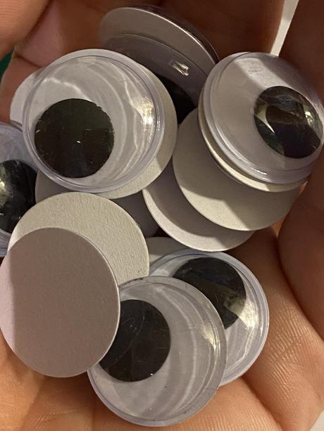 Korálky a tvorivý materiál - 94ks,