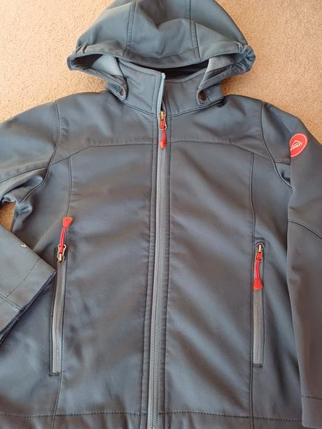 Softshellova vetrovka, 128