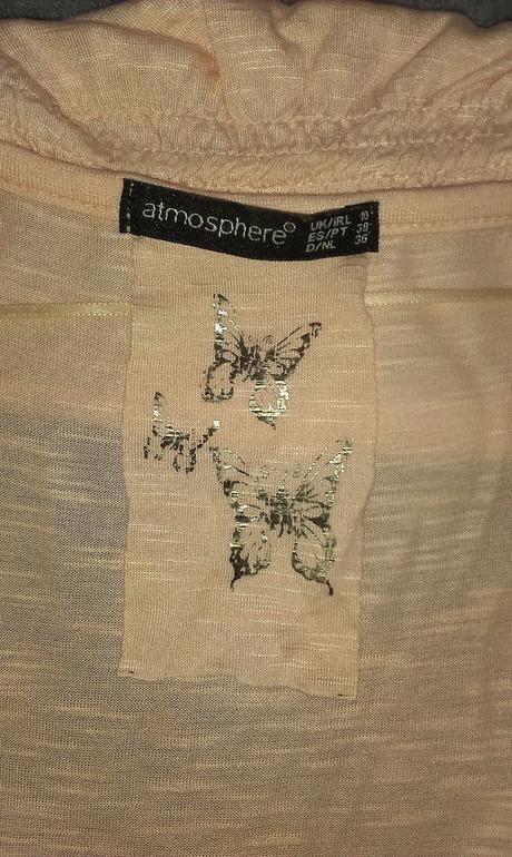 Vesta s volanmi, atmosphere,38