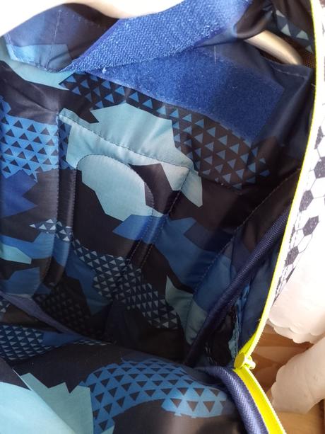 Školský batoh topgal futbalovy motív + peračník (2,