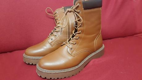 Predám zachovalé topánky veľkosť 40., 40