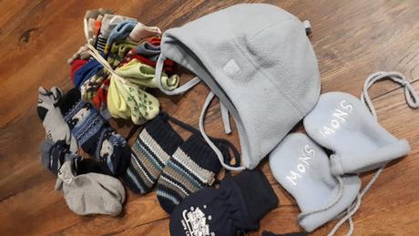 Rukavice - ponožky - papučky-capačky, 50–62