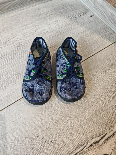 Chlapčenské papučky, ren but,24