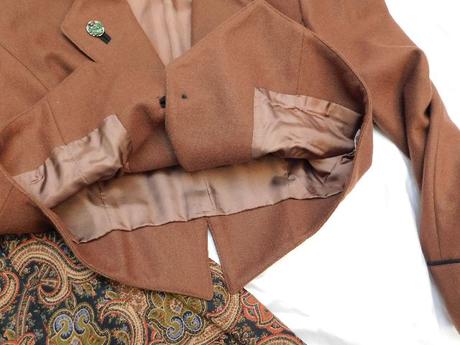 Luxusny vlneny kroj, 40