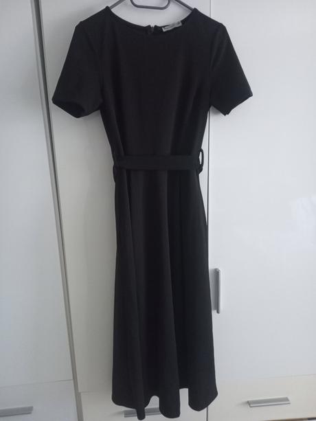 Šaty čierne, l