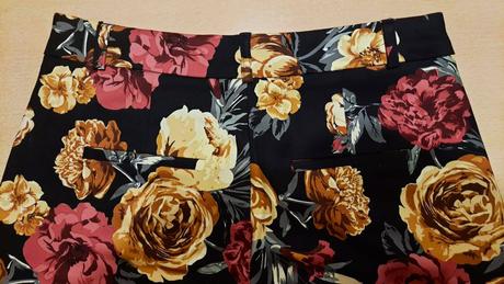 Predám výrazné nohavice stradivarius veľ. 40, stradivarius,l