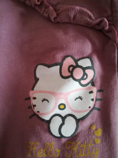 Tepláky, sanrio,104