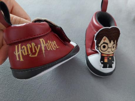 Capačky harry potter, 18