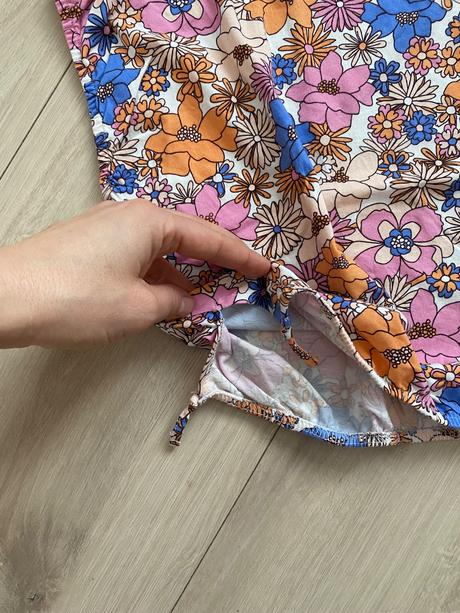 Kvietkove tričko, zara,152