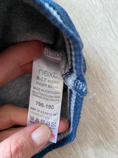 Vesta s kapucňou, next,74