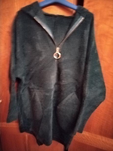 Kardigan s kapucňou alpaka, 48