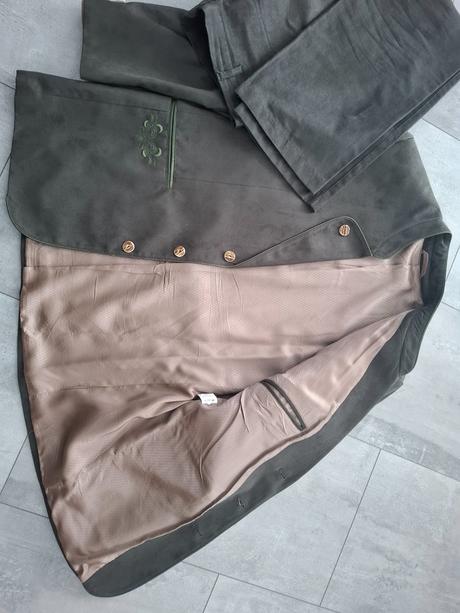 Poľovnícky oblek, 56