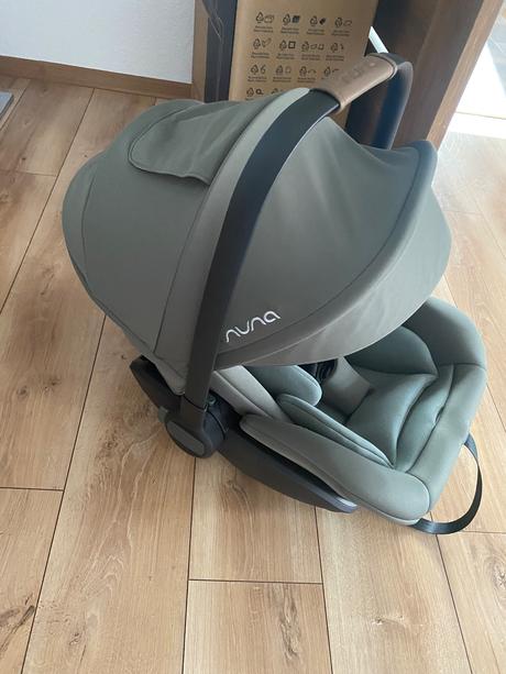 Nuna arra next 2024 autosedačka + základna, nuna