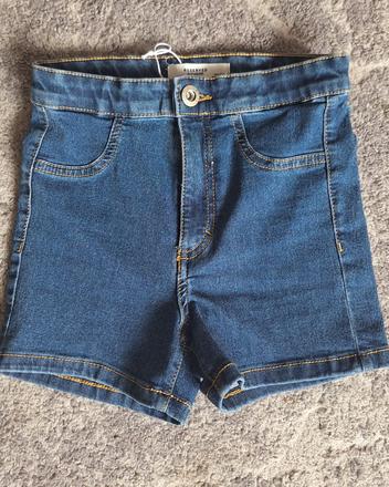 Šortky, reserved,134