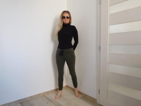 Čierny rolák dámsky 36v,, tezenis,s