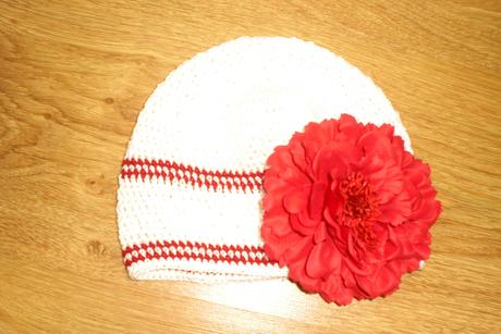 Ručná háčkovaná čiapočka s veľkým kvetom, 116