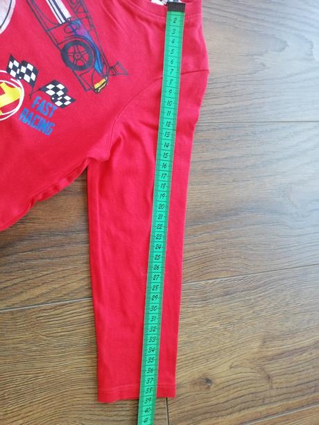 Červené tričko, c&a,98