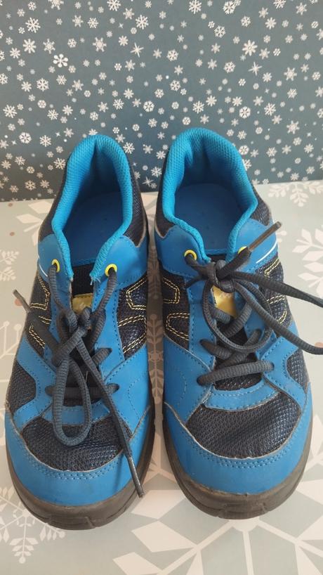 Outdoorové topánky,tenisky, quechua,37