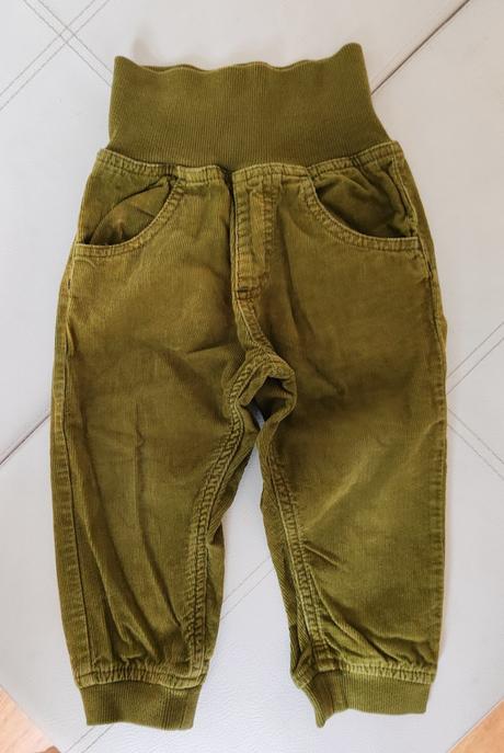 Menčestrové nohavice, lupilu,86