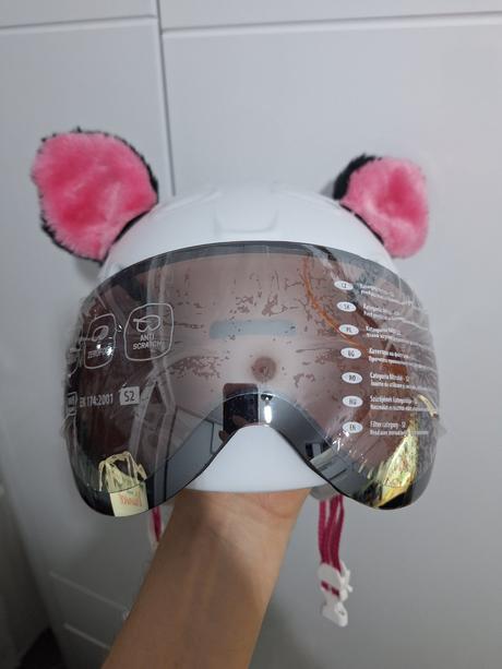 Lyziarska prilba etape, etape,s