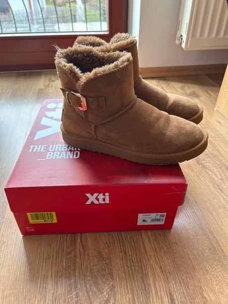 Kotnikove čižmy xti minim nosene, 38