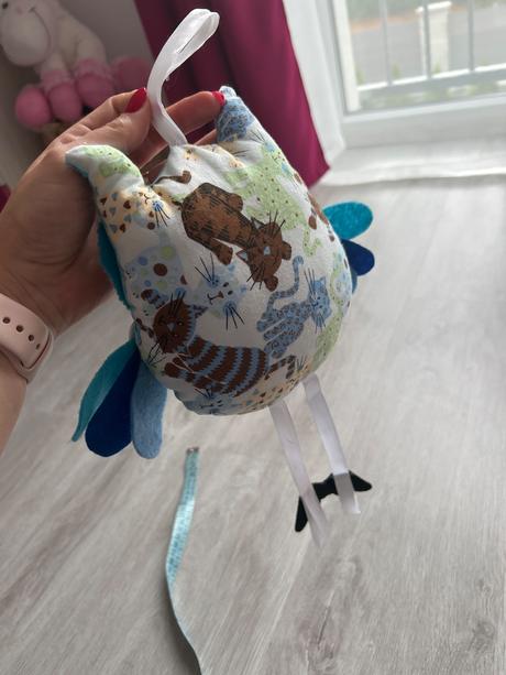 Zavesna hračka sova, 