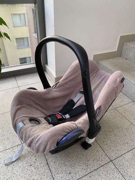 Zakladna family fix + vajicko maxi cosi, maxi cosi